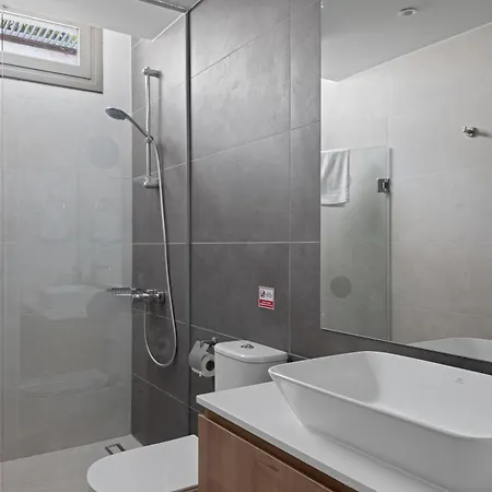 Hotell Serenity Waves 21